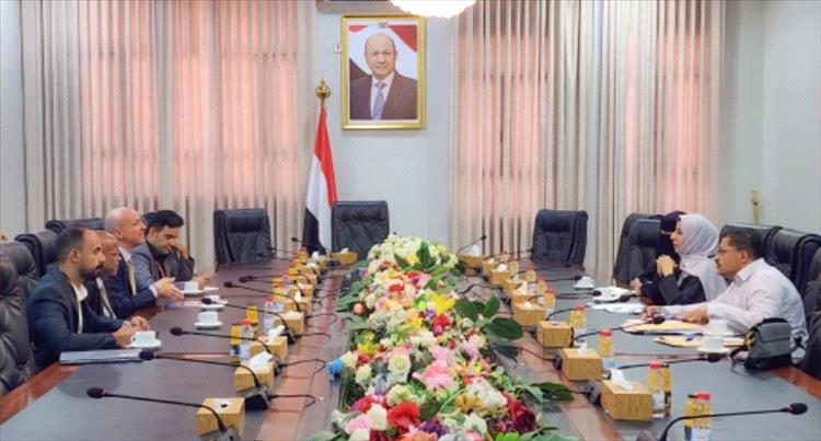 وزيرة التخطيط تبحث مع صندوق الأمم المتحدة للسكان تعزيز الشراكة ودعم البرامج التنموية في اليمن