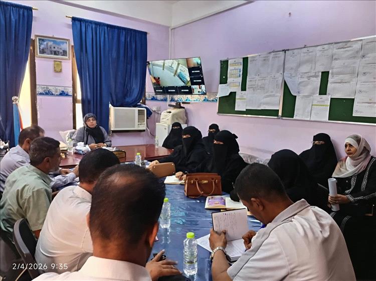 اجتماع موسّع بتربية الشيخ عثمان يقر توحيد مواعيد الاختبارات ويؤكد على الانضباط المدرسي