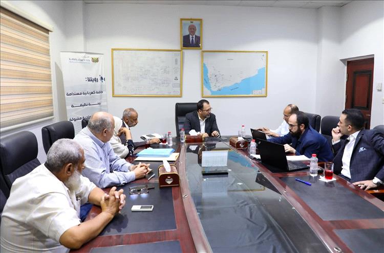 وزير الكهرباء والطاقة يعقد اجتماعا مع شركة مدكور المصرية  لمتابعة إعادة تأهيل الشبكة