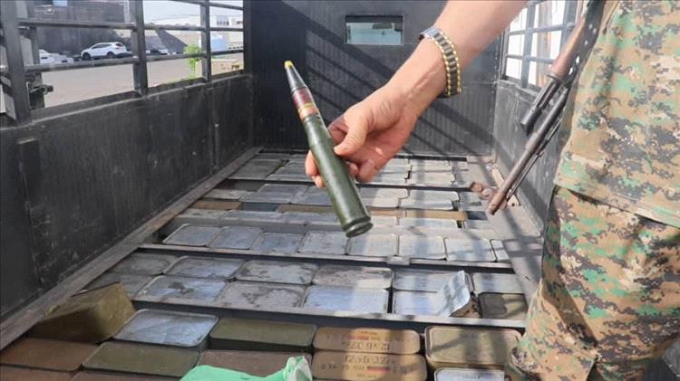 قوات الأمن الوطني بعدن تضبط شاحنة محمّلة بكميات كبيرة من الذخائر المهربة