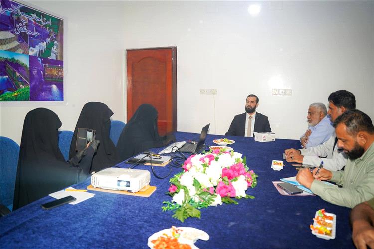 محافظ أبين يزور مؤسسة أنهض للتمكين ويؤكد مساندة ودعم جهود المجتمع المدني.