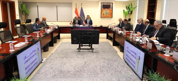 وزير الإتصالات باصرة يبحث مع نظيره المصري الشراكة الاستراتيجية وتبادل الخبرات في قطاع الاتصالات