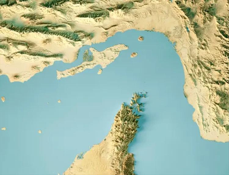 الحرس الثوري يلمح لألغام بمضيق هرمز.. وقلق من عودة الحرب