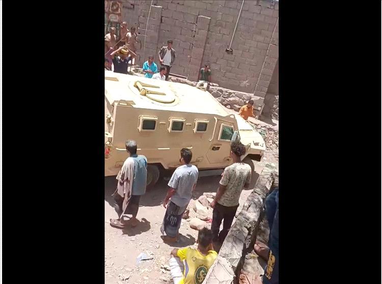 توتر أمني واشتباكات مسلحة في ردفان عقب مداهمة لقوة أمنية