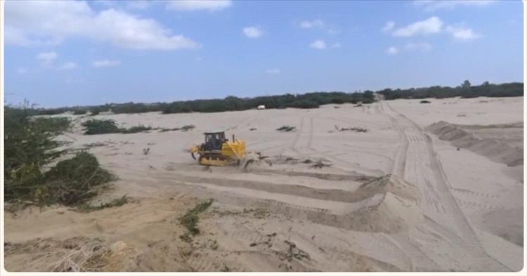 إزالة الرمال من الخط الدولي (العلم – زنجبار) وتدشين أعمال تأهيل بدلتا أبين وأحور