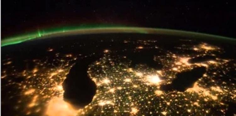 دراسة : التلوث الضوئى زاد من سطوع الأرض بنسبة 16%