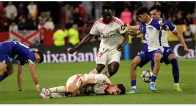 أتلتيكو مدريد يسقط أمام إشبيلية 2 - 1 في الدوري الإسباني