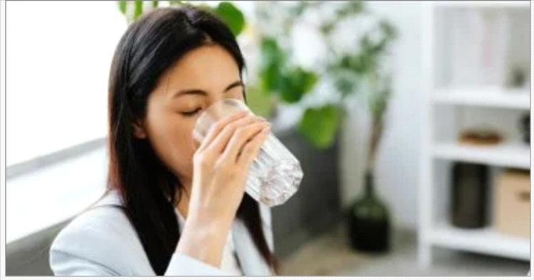 أعراض إصابة الجسم بالجفاف أهمها تقلبات المزاج