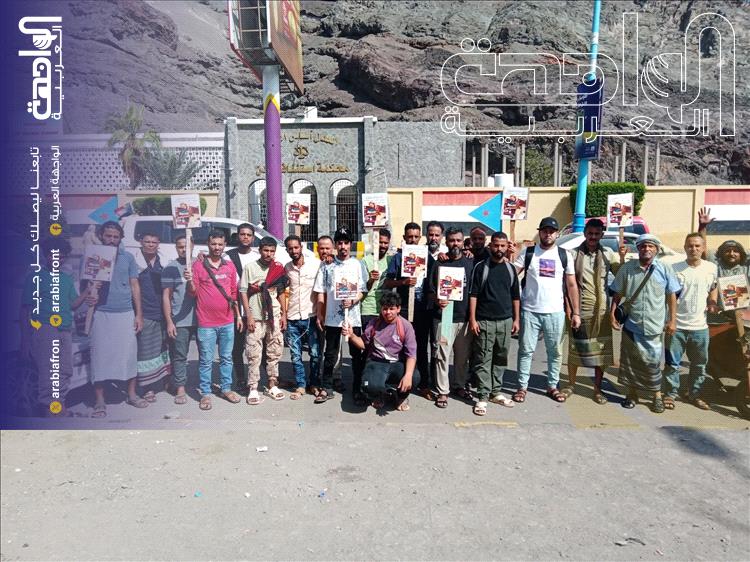 عاجل | وقفة احتجاجية غاضبة تطالب بالقصاص لـ "زكريا" والنيابة تحيل القاتل للمحاكمة المستعجلة