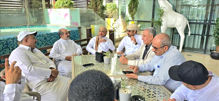 الشنفرة يلتقي بقيادات جنوبية ويؤكد أهمية الحوار الجنوبي وتوحيد الصف