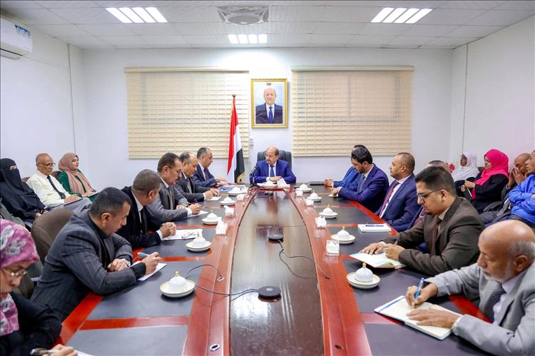 رئيس الوزراء يزور وزارة الصناعة ويؤكد على تحديث آليات الرقابة واعتماد الرقمنة