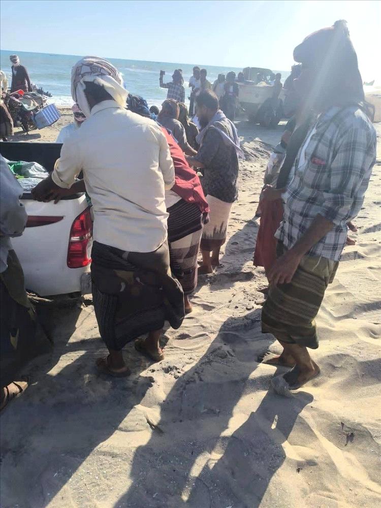 عاجل | العثور على جثة الصياد إسحاق العظمي قبالة سواحل أبين واستمرار البحث عن الطفل عمر