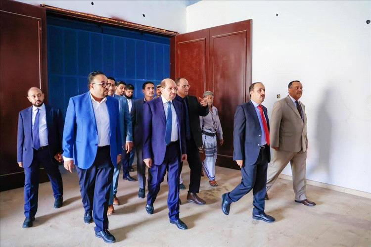 رئيس الوزراء: الإعلام في صدارة معركة استعادة مؤسسات الدولة ومواجهة مشروع التضليل