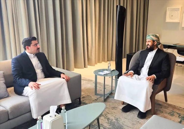 المحرّمي يطّلع على سير عمل وزارة المياه ويشيد بالأدوار الوطنية لأبناء المهرة