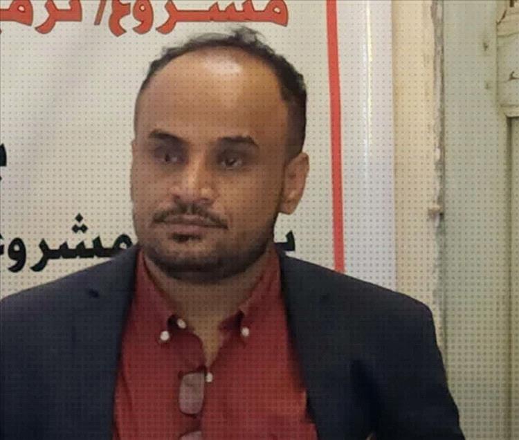 احتجاز صحفي في تعز بسبب "التصوير" يثير موجة من التساؤلات في الأوساط الإعلامي