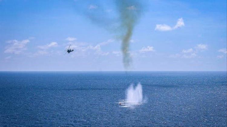 واشنطن تحتجز سفينة إيرانية وطهران تتوعّد بالرد