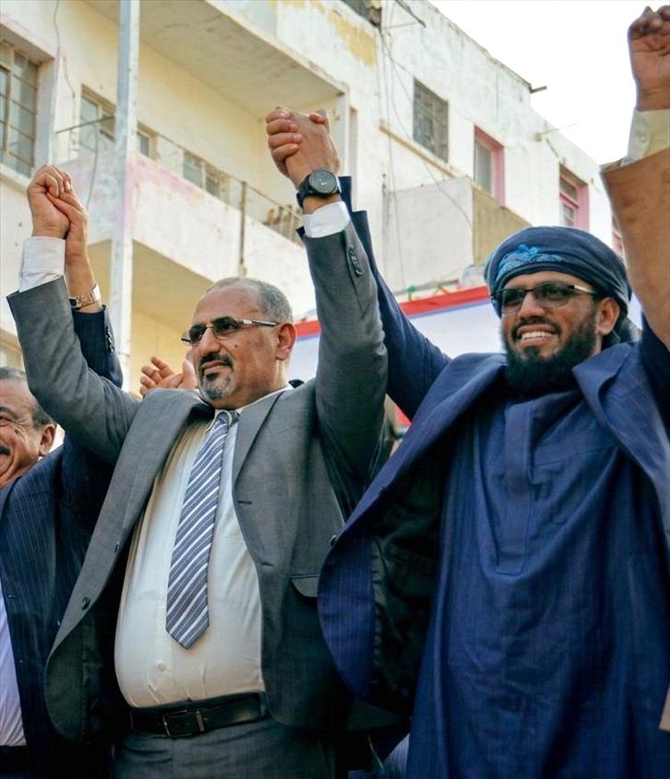 الرئيس الزبيدي يكسر حاجز الغياب بظهور "رقمي" من نيويورك ويؤكد التمسك بحدود 1990