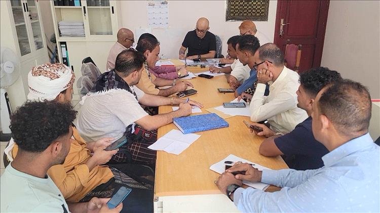 فتح مظاريف ( 3 ) مشاريع في مديرية المنصورة بعدن