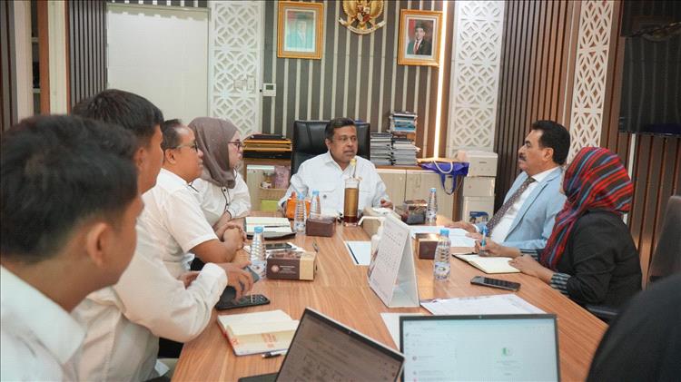 السفير بلفقيه يلتقي رئيس هيئة ضمان المنتجات الحلال ( BPJPH ) في إندونيسيا لبحث سبل تعزيز الشراكة المؤسسة بين البلدين