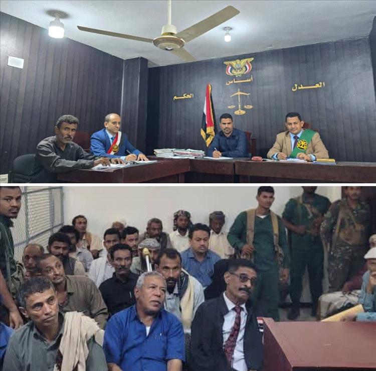 محكمة الخوخة تدين متهماً بالاعتداء على أراضي الدولة وتقضي بحبسه 3 سنوات وتحيل مدير أراضي الحديدة للتحقيق