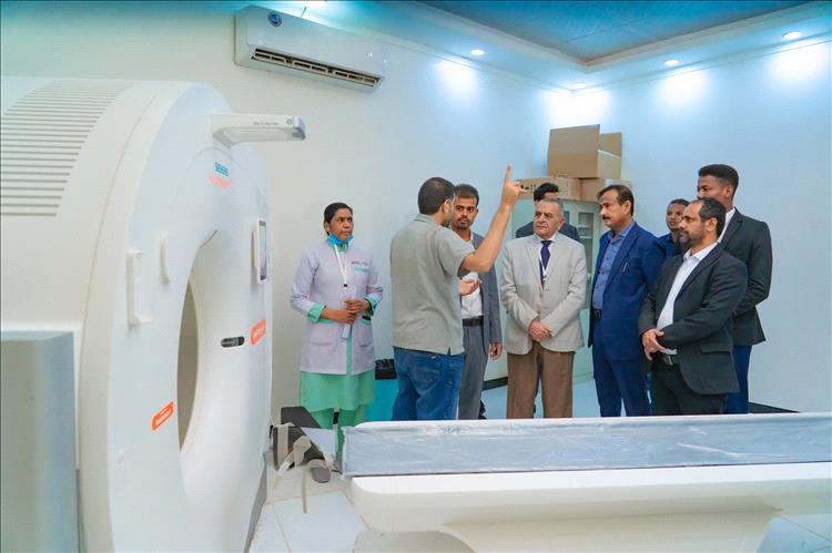 محافظ شبوة يدشن عمل وحدتي الرنين المغناطيسي والأشعة المقطعية بمستشفى شبوة