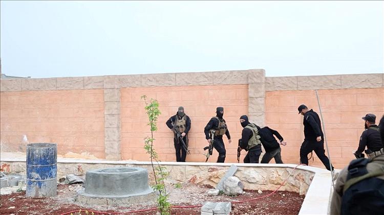 الأجهزة الأمنية في سوريا تحبط تهريب شحنة "كبتاغون" ضخمة كانت متجهة للخليج