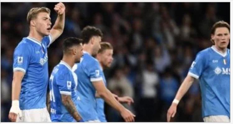 نابولي يكتسح كريمونيسي برباعية في الدوري الإيطالي