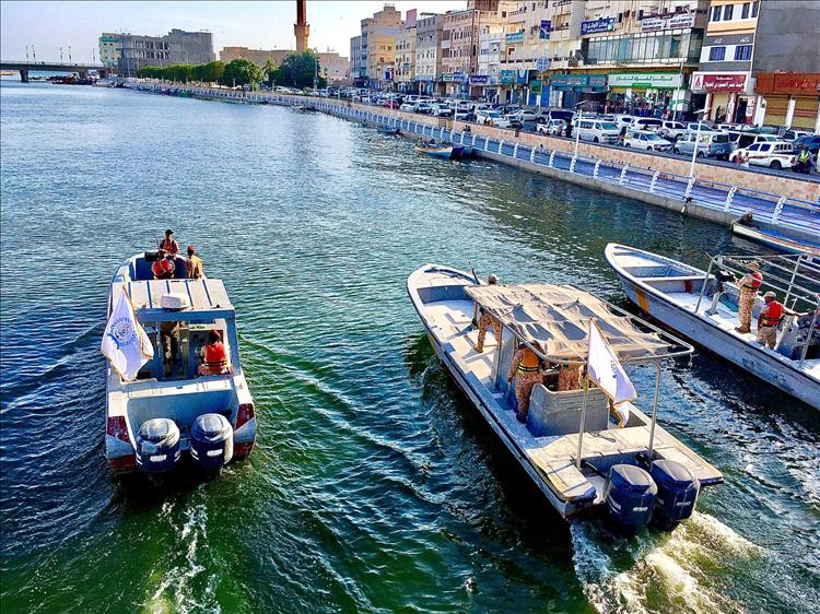 عرضٌ بحري نوعي لخفر السواحل بحضرموت في خور المكلا احتفاءً بالذكرى العاشرة لتحرير ساحل حضرموت