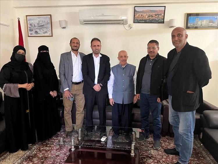 السفير الإرياني يستقبل وفد الأطباء اليمنيين المشاركين في قمة فورتيس للسرطان 2026 بنيودلهي