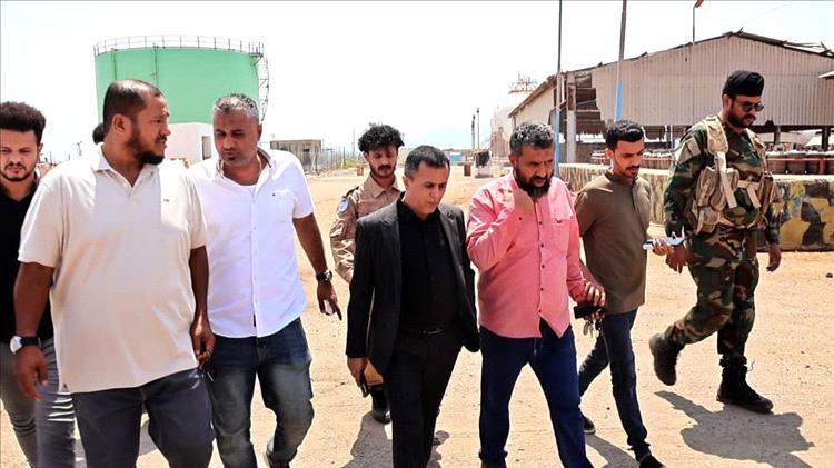 تنفيذاً لتوجيهات محافظ العاصمة عدن.. نزول ميداني لتفقد منشأة غاز البريقة لضبط الاختلالات وتعزيز التموين-