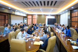 برئاسة المحافظ شيخ.. المكتب التنفيذي بالعاصمة عدن يستعرض تحديات قطاعي الكهرباء والصحة وسبل تطويرهما