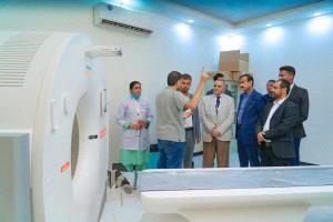 محافظ شبوة يدشن عمل وحدتي الرنين المغناطيسي والأشعة المقطعية بمستشفى شبوة