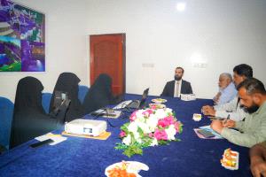 محافظ أبين يزور مؤسسة أنهض للتمكين ويؤكد مساندة ودعم جهود المجتمع المدني.