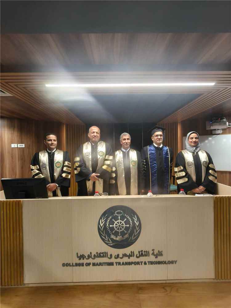 محمد حيدره يهنئ الدكتور محمد علوي أمزربه بمناسبة حصوله على الدكتوراه الثانية