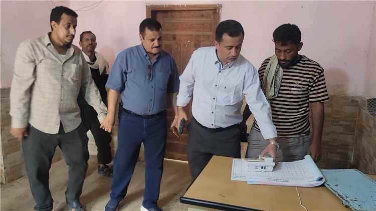 الداؤودي و الوليدي يتفقدان قسم طوارئ كهرباء الصعدة ويؤكدان سرعة الاستجابة لبلاغات المواطنين
