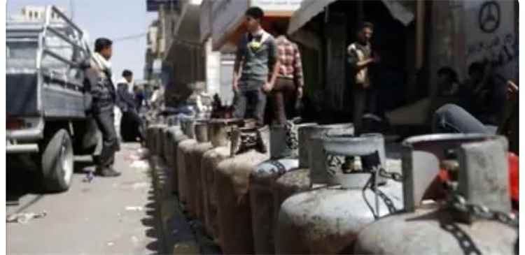 أزمة غاز خانقة تضرب محافظة إب وسط اتهامات للحوثيين بافتعالها