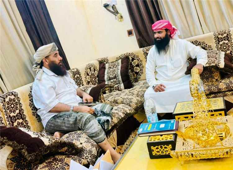 قائد المنطقة العسكرية الرابعة يلتقي بالمقدم مياس الجعدني لوضع خطة عمل مشتركة للقضاء على أفة المخدرات بالمنافذ البرية والبحرية