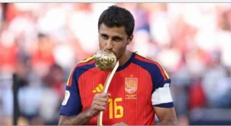 مانشستر سيتي يرفض عرض برشلونة الأول لضم رودري