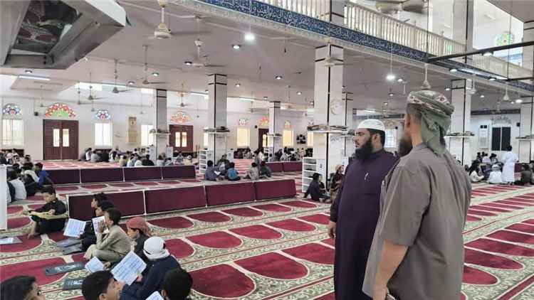 قيادة مكتب أوقاف وإرشاد عدن تنفذ جولة تفقدية لعدد من المراكز الصيفية