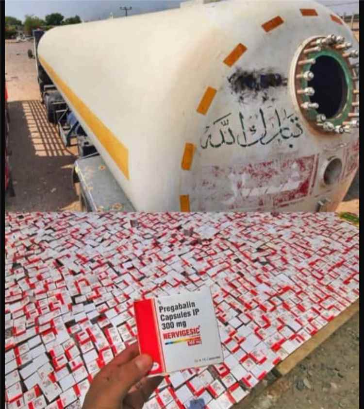 بعملية أمنية نوعية.. قوات طوق العاصمة عدن تضبط نحو 400 ألف حبة حبوب بريجبالين قوة 300 المدرجة حديثاً ضمن المخدرات