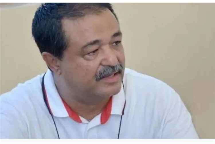 مدير ميناء المخا: قصف مليشيا الحوثي يستهدف تدمير الرصيف وإيقاف حركة الملاحة بشكل كامل