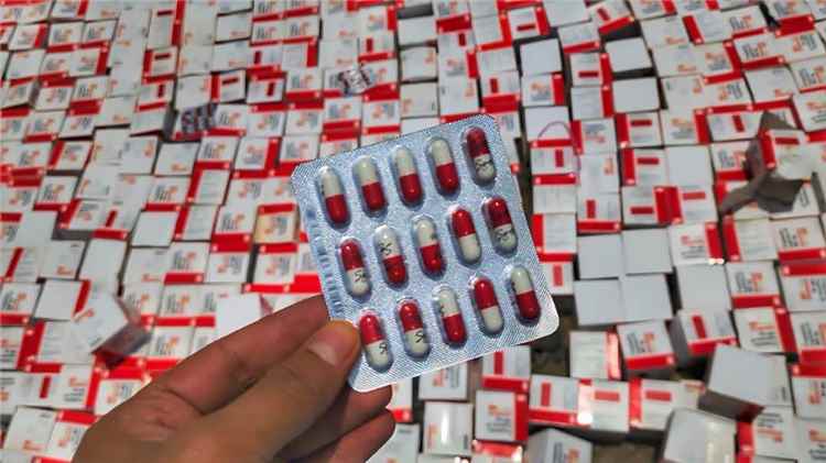 بعملية أمنية نوعية.. قوات طوق العاصمة عدن تضبط نحو 400 ألف قرص من البريجابالين في نقطة العلم