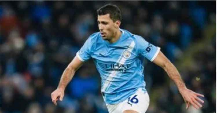 مانشستر سيتي يرفض ثالث عروض برشلونة لضم رودري ويطالب بـ80 مليون يورو