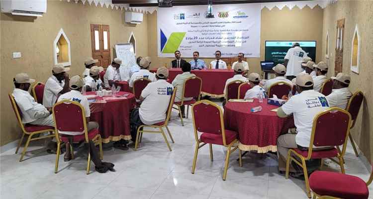 بدء برنامج تدريبي في مجال الممارسات الزراعية الجيدة للنخيل بوادي حضرموت