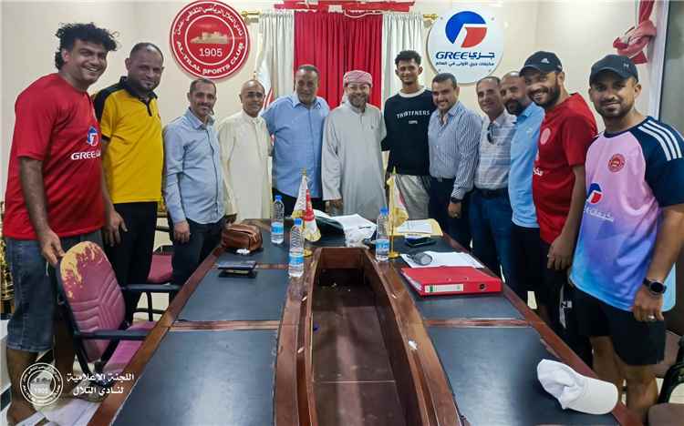 إدارة نادي التلال تلتقي الجهاز الفني وتؤكد دعمها لهم