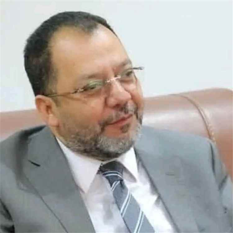 شخصيات حضرمية تعلن دعمها لجهود وزير الكهرباء عدنان الكاف في إصلاح القطاع ومواجهة الفساد