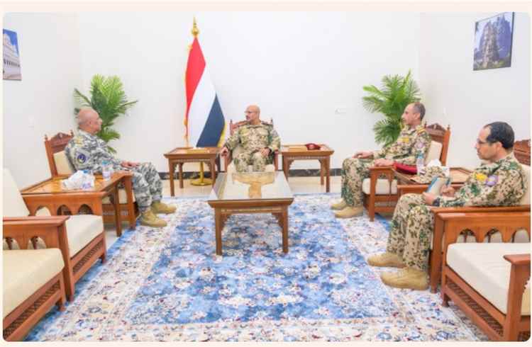 الفريق طارق صالح يستقبل رئيس مصلحة خفر السواحل