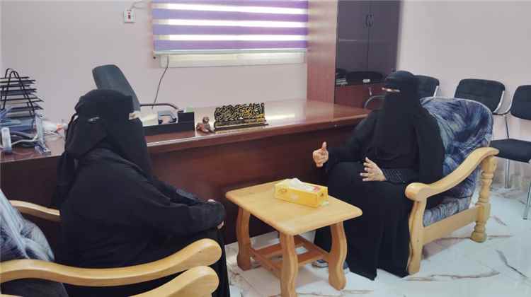 اللجنة الوطنية للمرأة بساحل حضرموت تناقش مع مركز الدراسات الاجتماعية والإنسانية بجامعة حضرموت أوجه التعاون المشترك