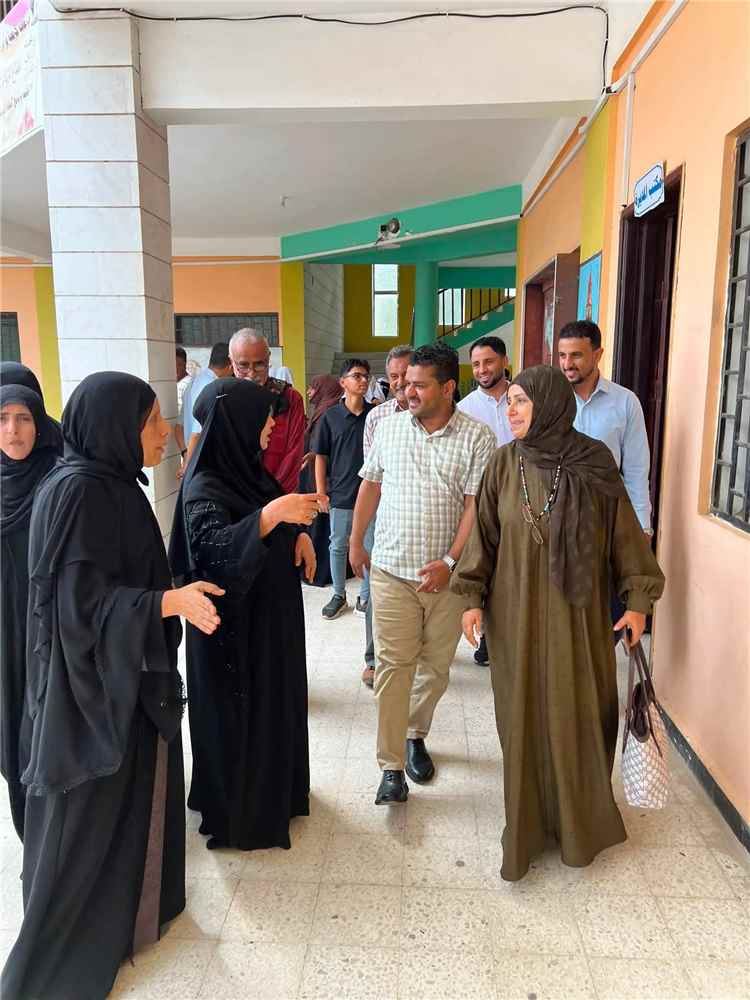 مدير عام الشيخ عثمان الدكتور وسام معاوية يدشن العام الدراسي الجديد 2026–2027