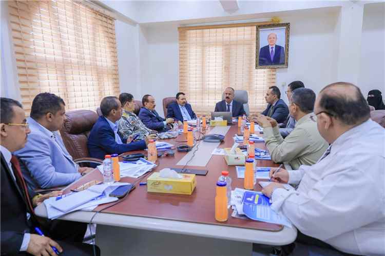 وزير النقل يترأس أول اجتماع لمجلس ادارة الهيئة العامة للشؤون البحرية لمناقشة اوضاع الهيئة واحتياجاتها